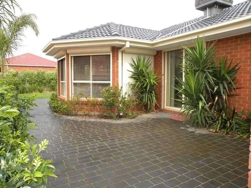 25 Elysee Avenue SOUTH MORANG, South Morang - Thumbnail 2