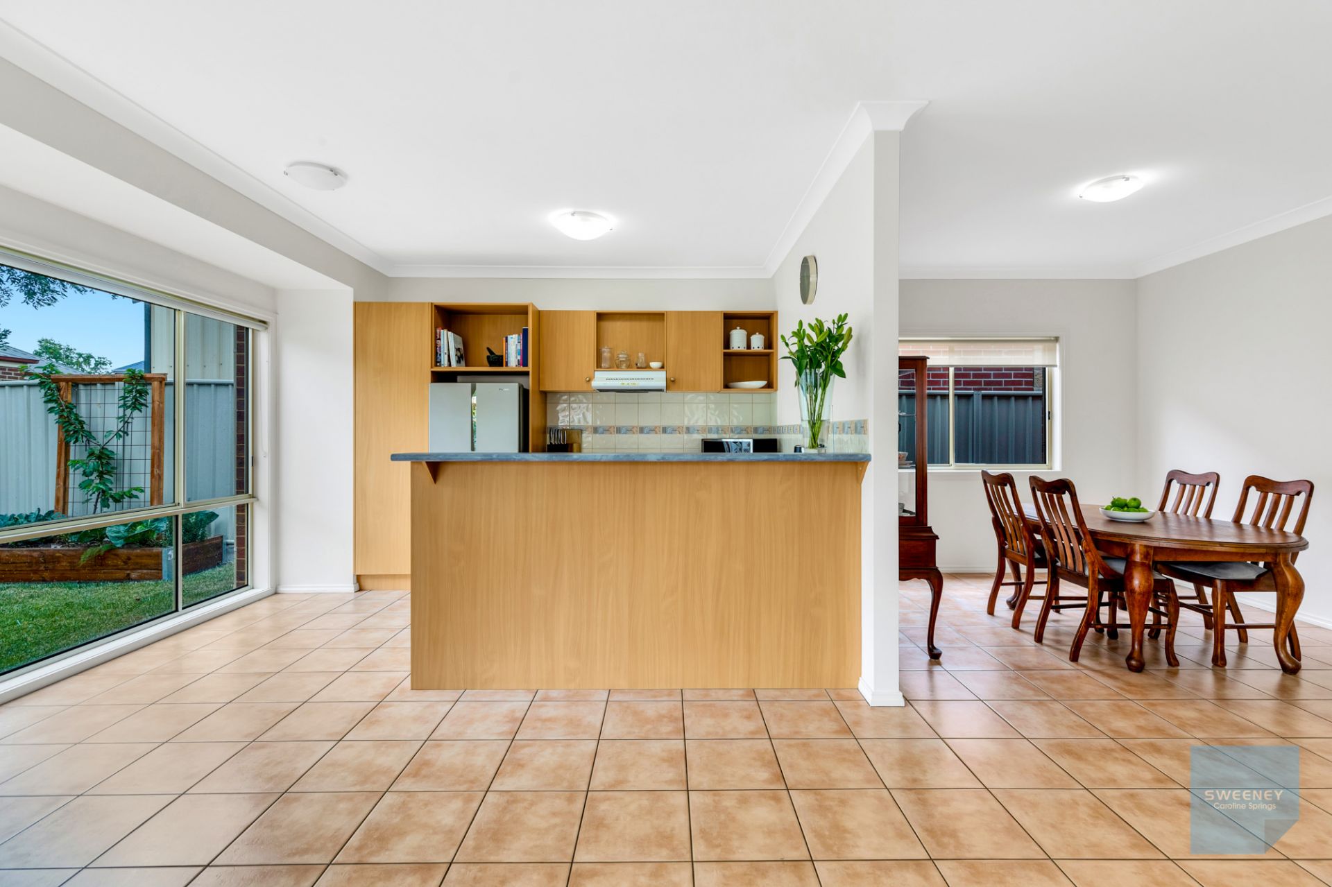 2 Betchworth Close, Caroline Springs - Thumbnail 5