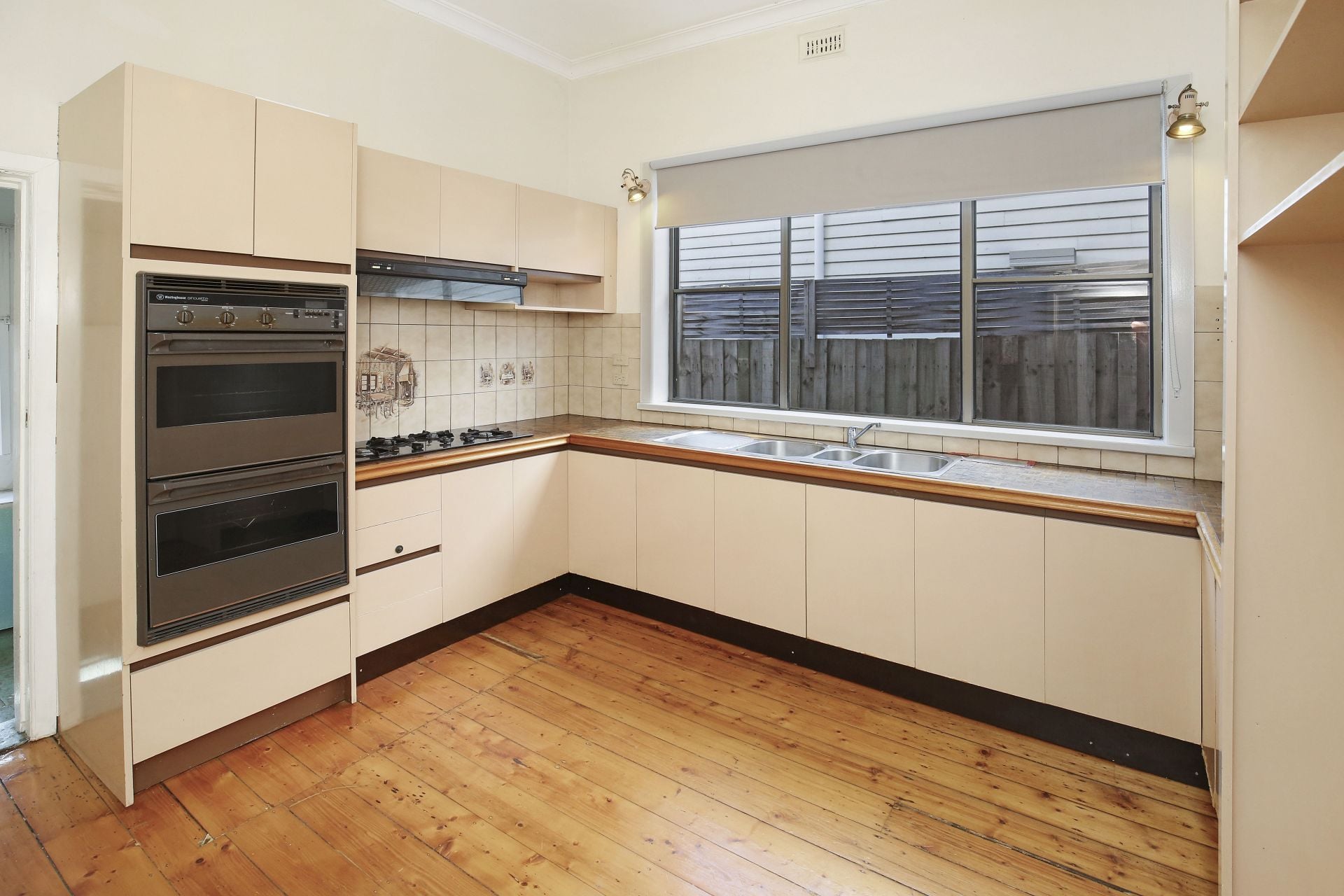 Spacious Three-Bedroom In A Superb Location!