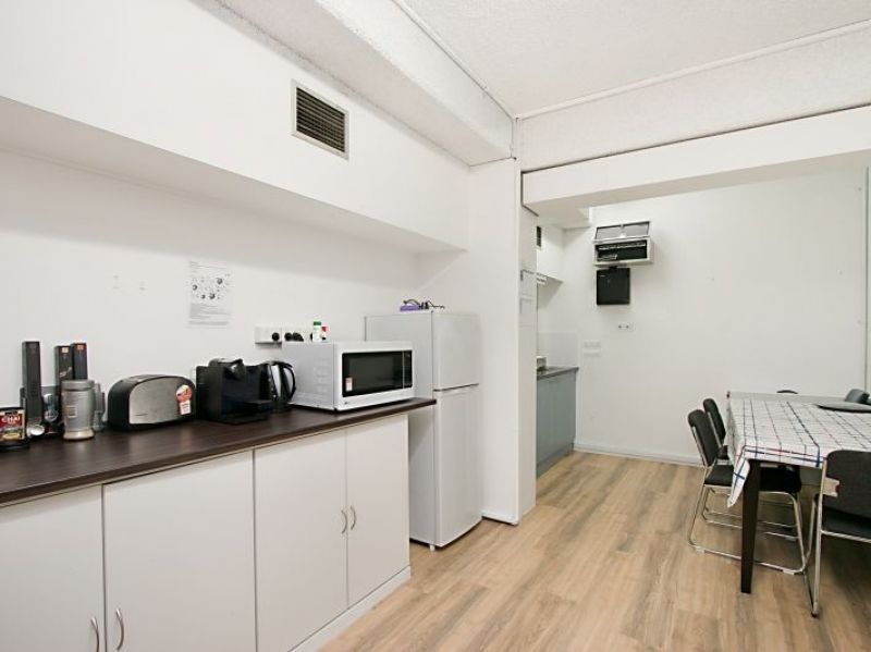Suite 1/133 Wharf Street Tweed Heads NSW, Tweed Heads - Thumbnail 5