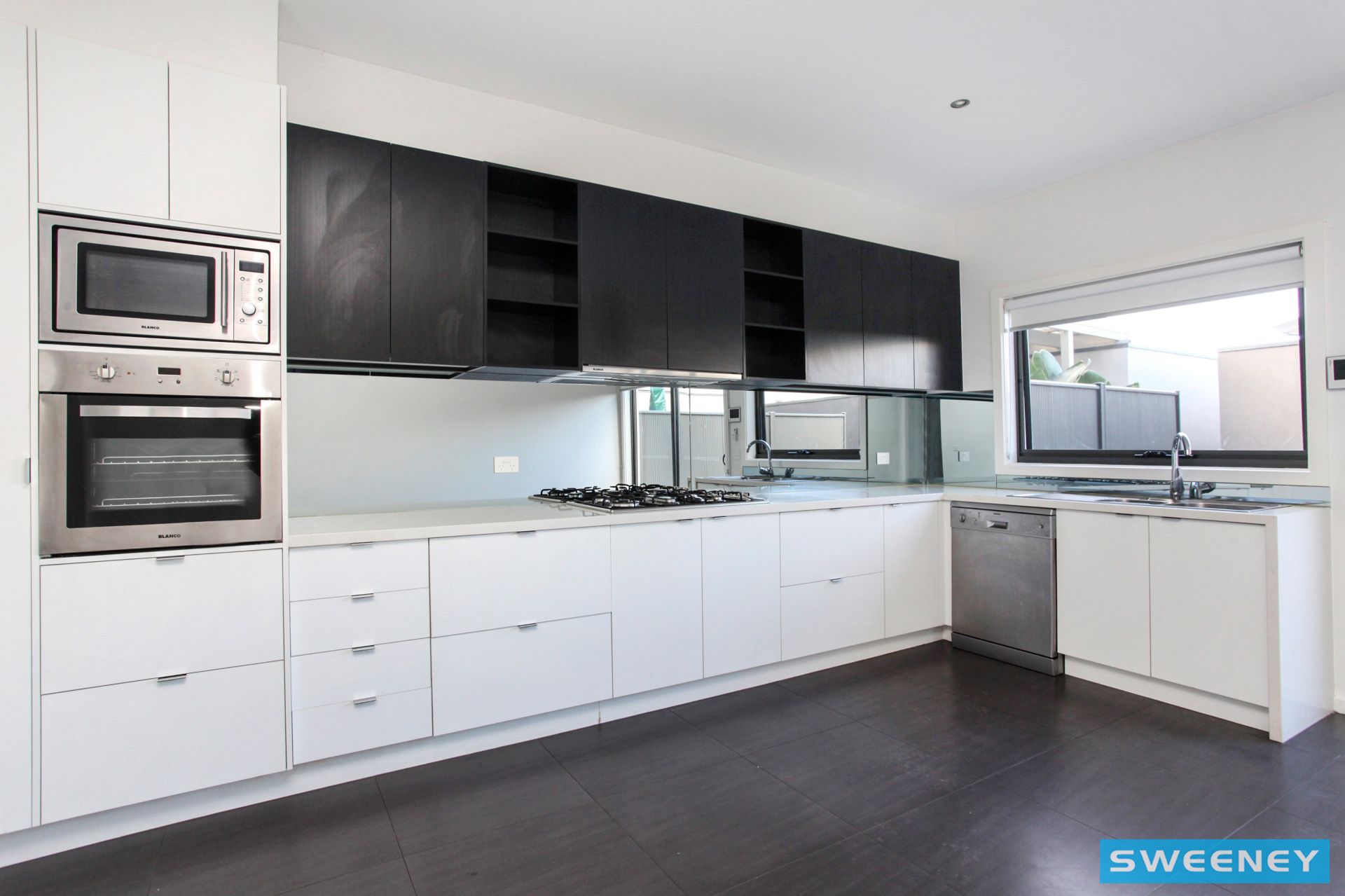 64 The Esplanade, Caroline Springs - Thumbnail 4