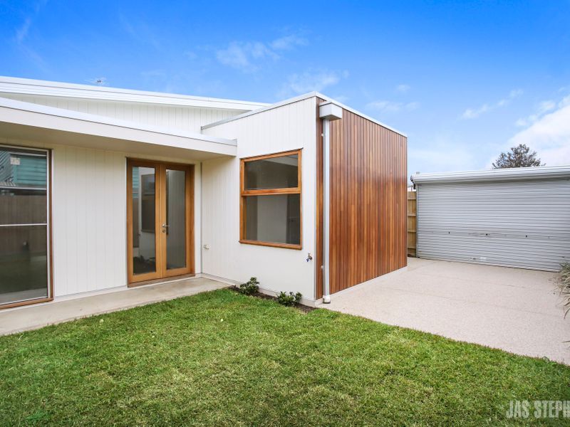 2/66 Madden Street Maidstone VIC, Maidstone - Thumbnail 2