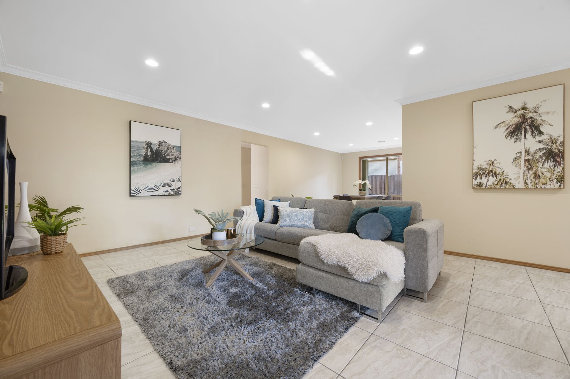 SUBSTANTIAL FAMILY HOME IN PRIZED PARKLANDS ESTATE