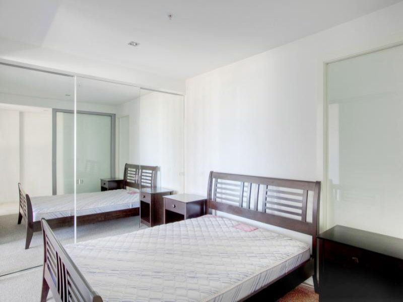 1503/8 Downie Street MELBOURNE VIC, Melbourne - Thumbnail 3