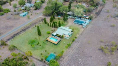 A HOME AMUNG THE GUM TREES!!