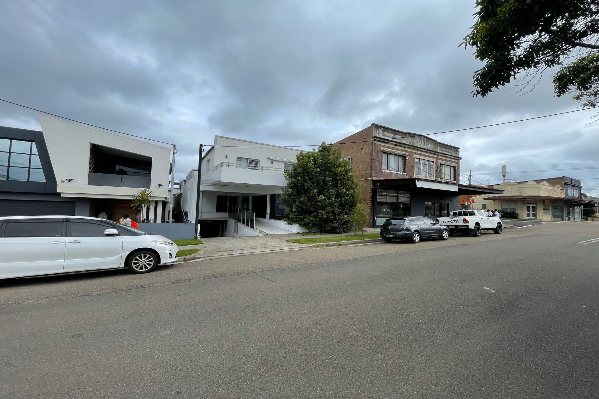 5, 6 & 7/59 Kimberley Road, Hurstville Gunning Real Estate