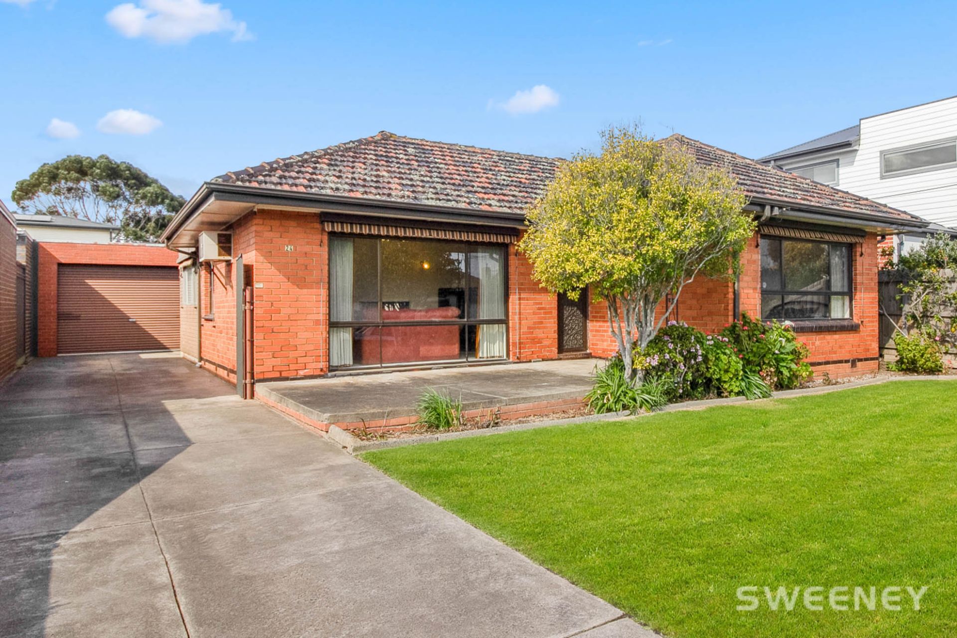 24 Macdonald Avenue, Altona North - Thumbnail 2