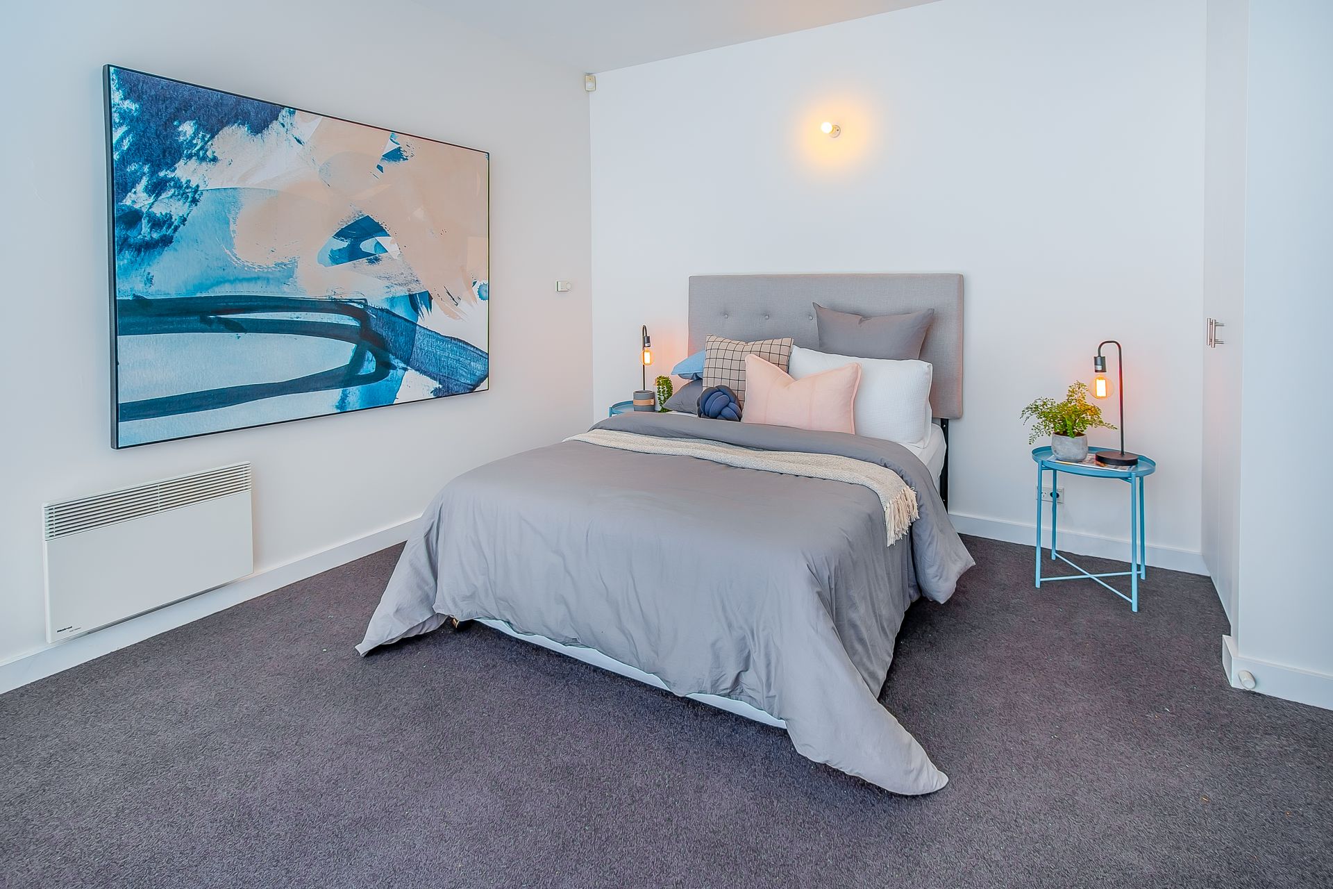 A Carefree Slice of Cosmopolitan Living
