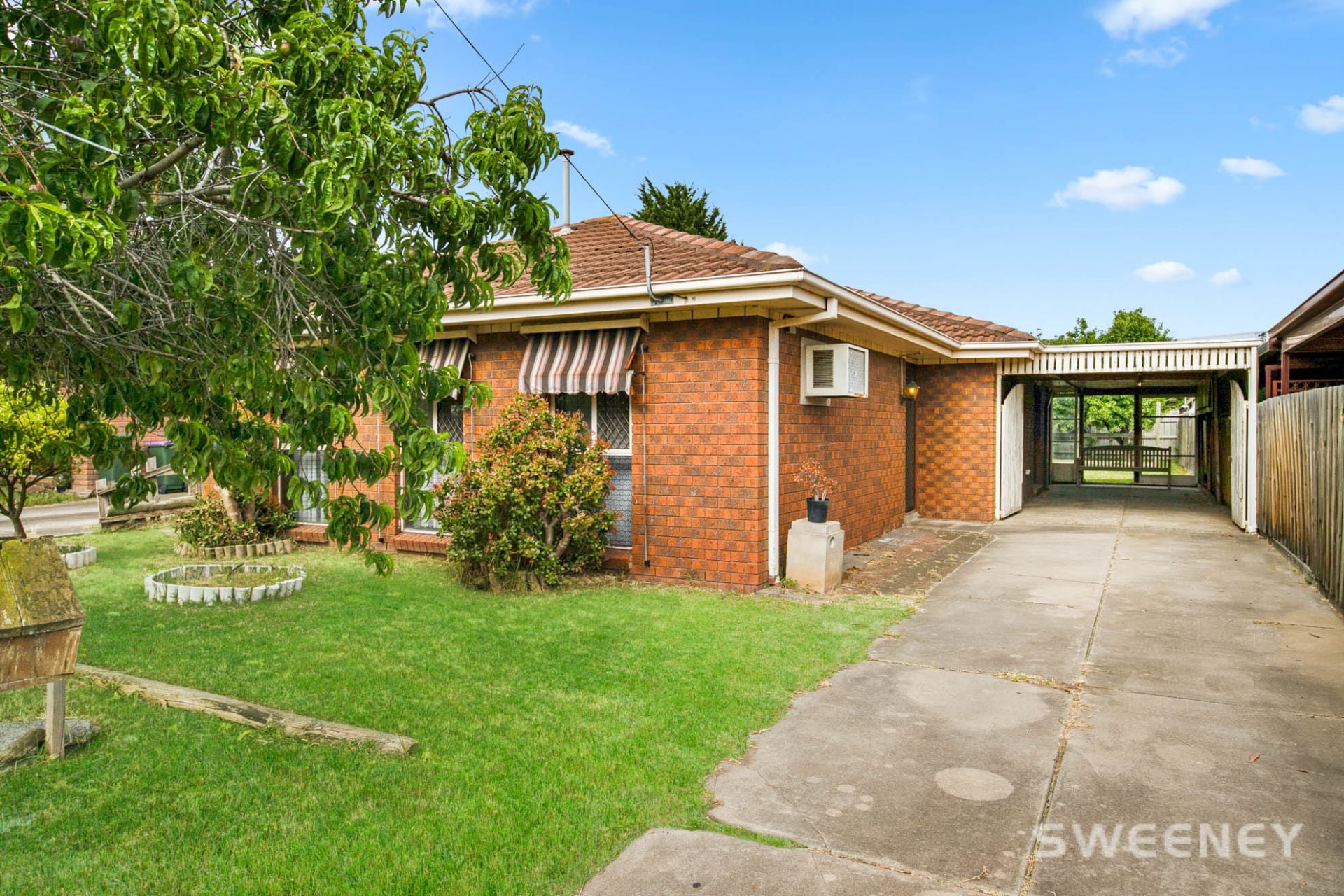 51 Donald Street South, Altona Meadows - Thumbnail 2