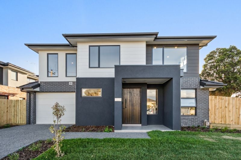 9 Daleglen Street, Reservoir