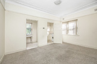 8/18 Railway Parade, Burwood