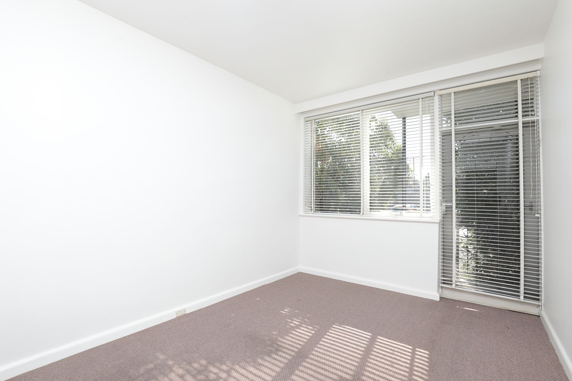 7/393 Toorak Road, South Yarra - Thumbnail 3
