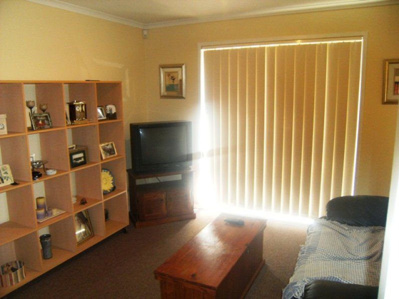 4 Woodbridge Place, Burnside - Thumbnail 5