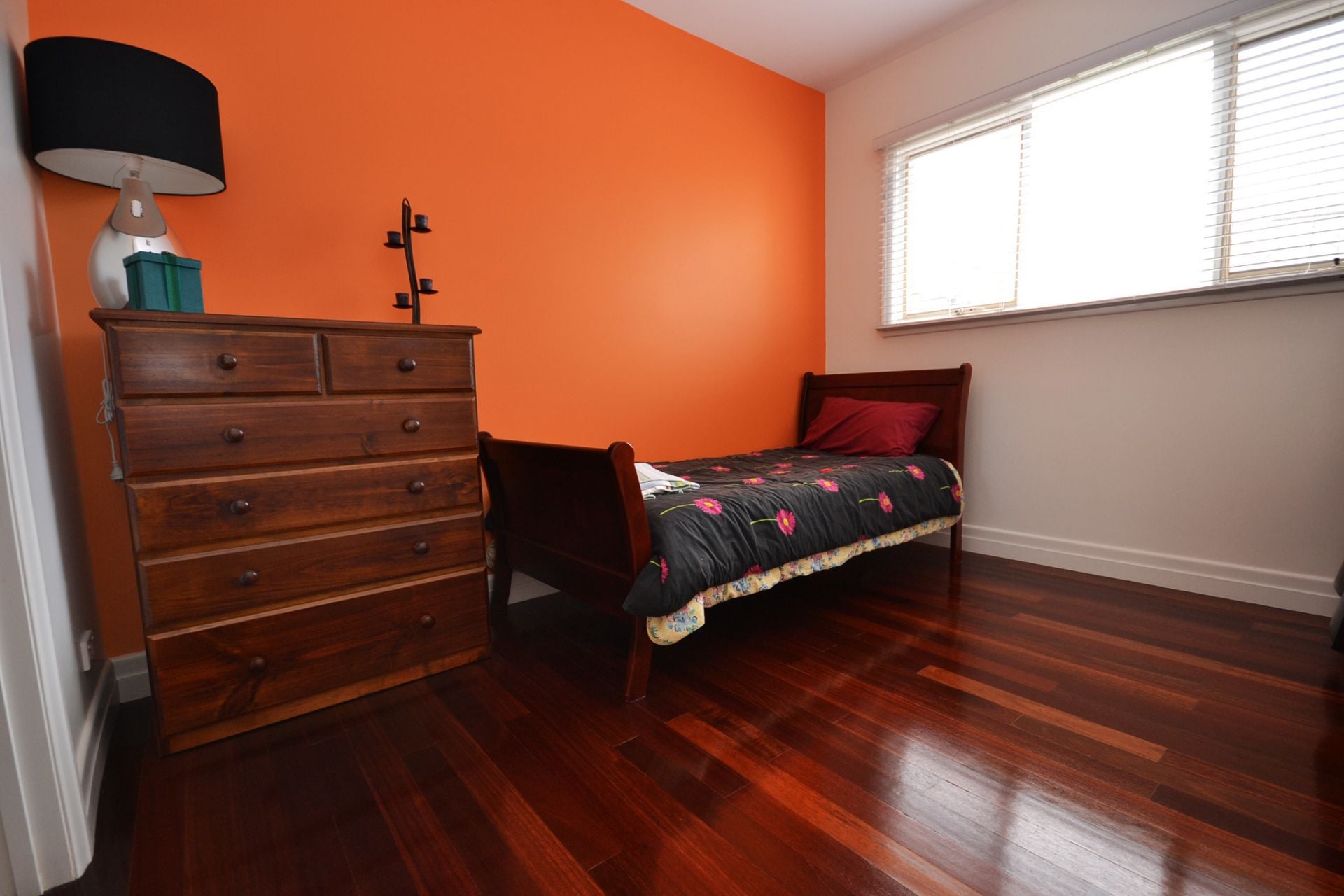 BEAUTIFULLY PRESENTED FAMILY HOME