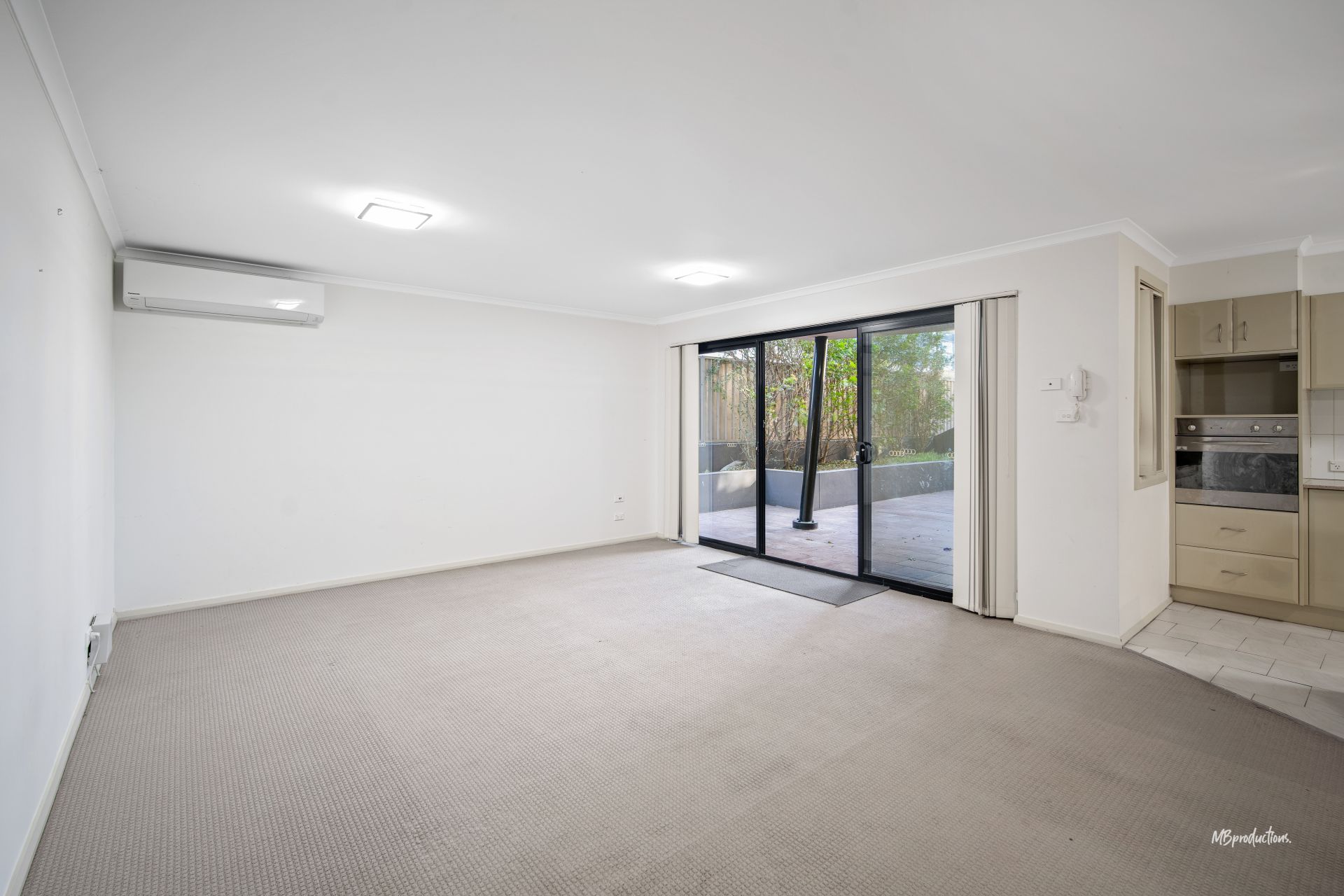 Real Estate For Lease 3/1315 Loftus Street Wollongong , NSW
