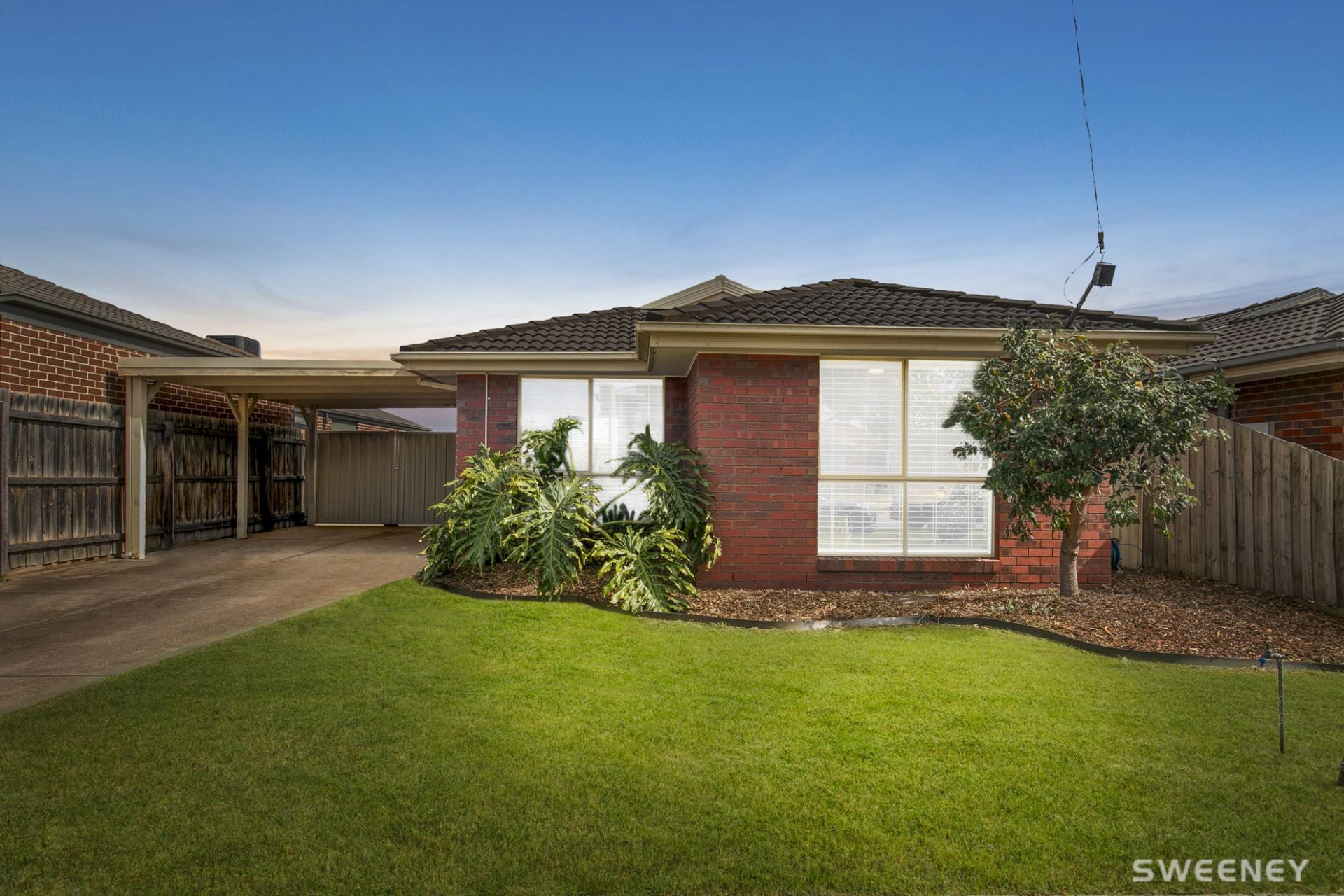 16 Kitson Court, Altona Meadows - Thumbnail 2