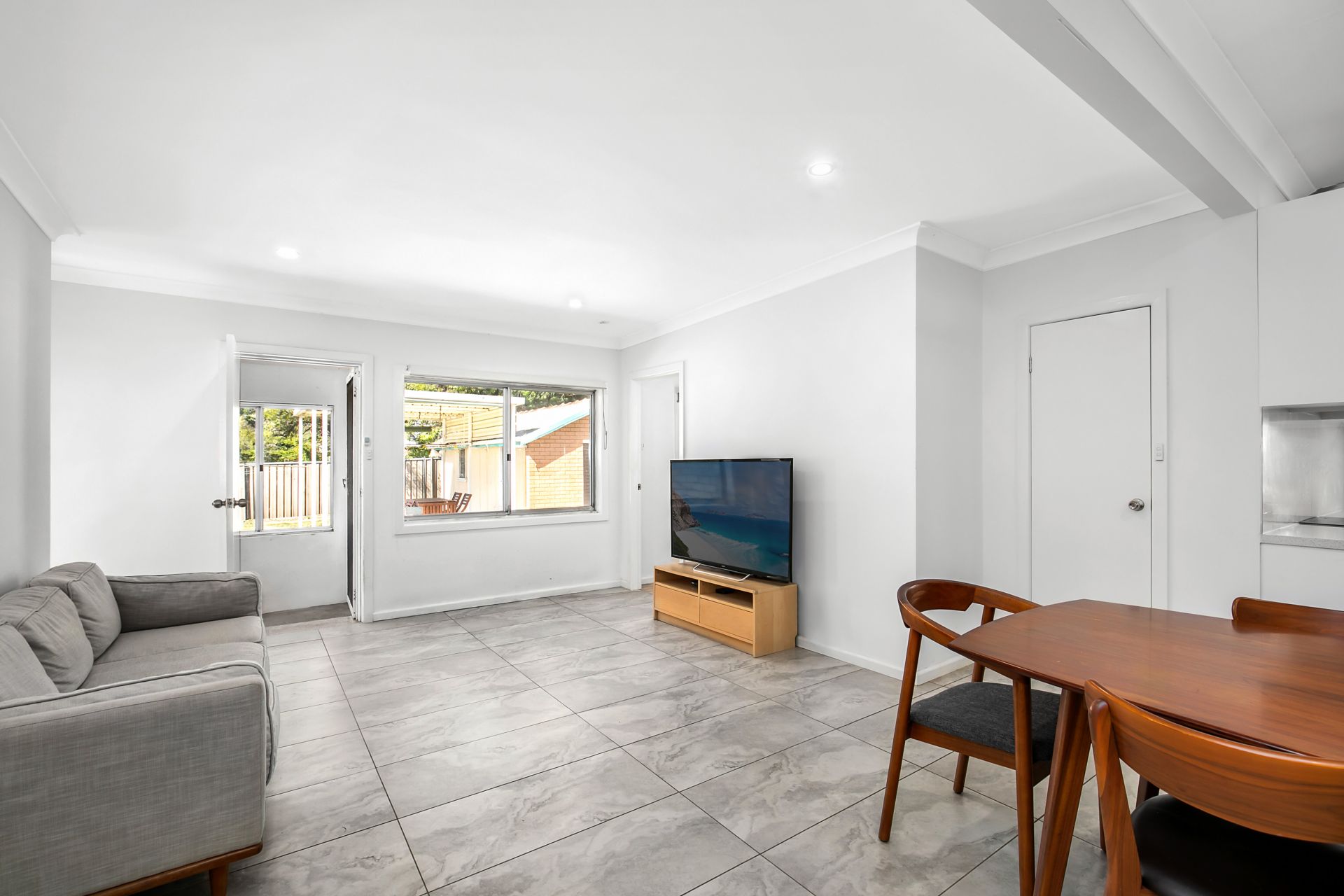 24 Durbar Avenue, Kirrawee, Kirrawee - Thumbnail 6
