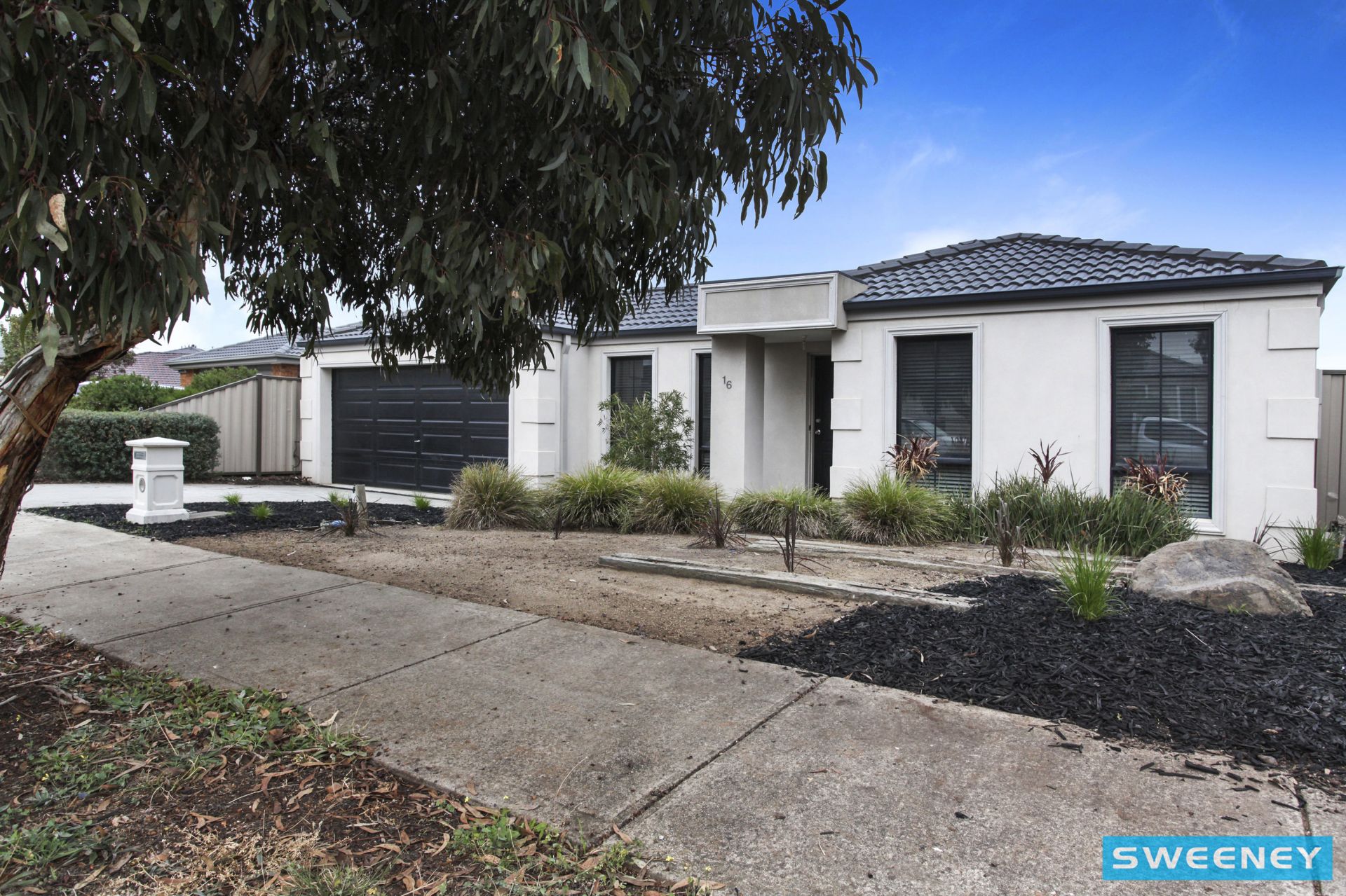 16 Lawson Place, Burnside Heights - Thumbnail 2