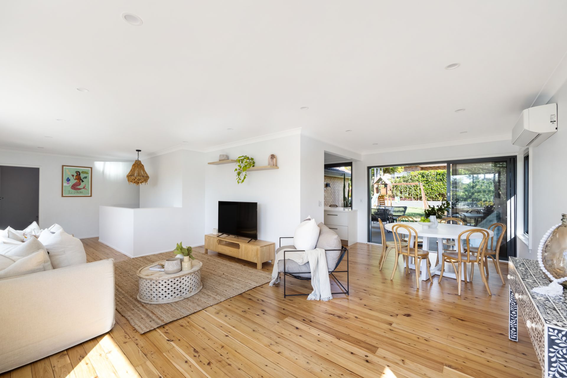 7 Pinaroo Place, Gymea Bay, Gymea Bay - Thumbnail 3
