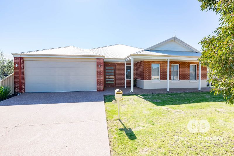 70 Chestnut Boulevard Millbridge , WA