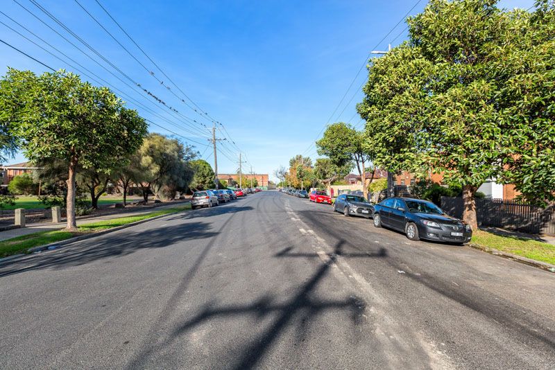 2/17 Empire Street, Footscray - Thumbnail 8