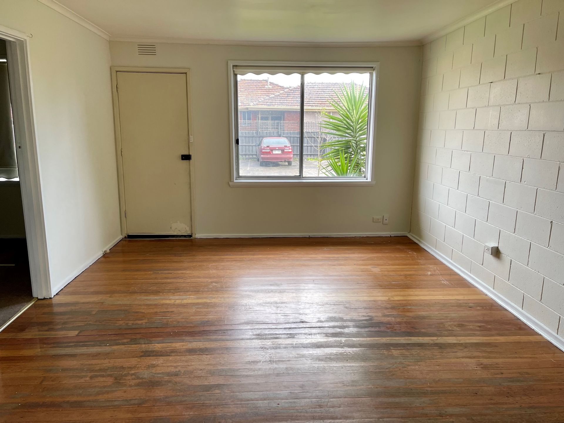 IDEALLY LOCATED TWO BEDROOM UNIT