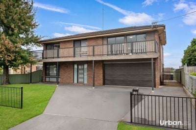 Pitt Town, 80 Bathurst Street