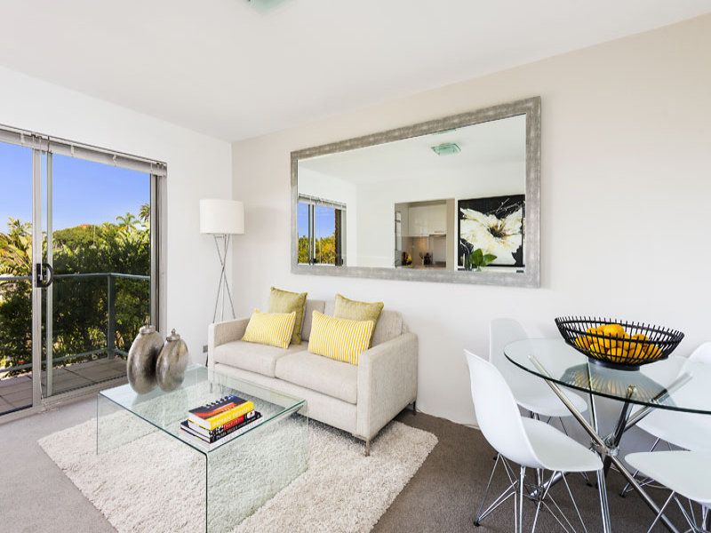 4/2 Kareela Road CREMORNE POINT NSW, Point - Thumbnail 2