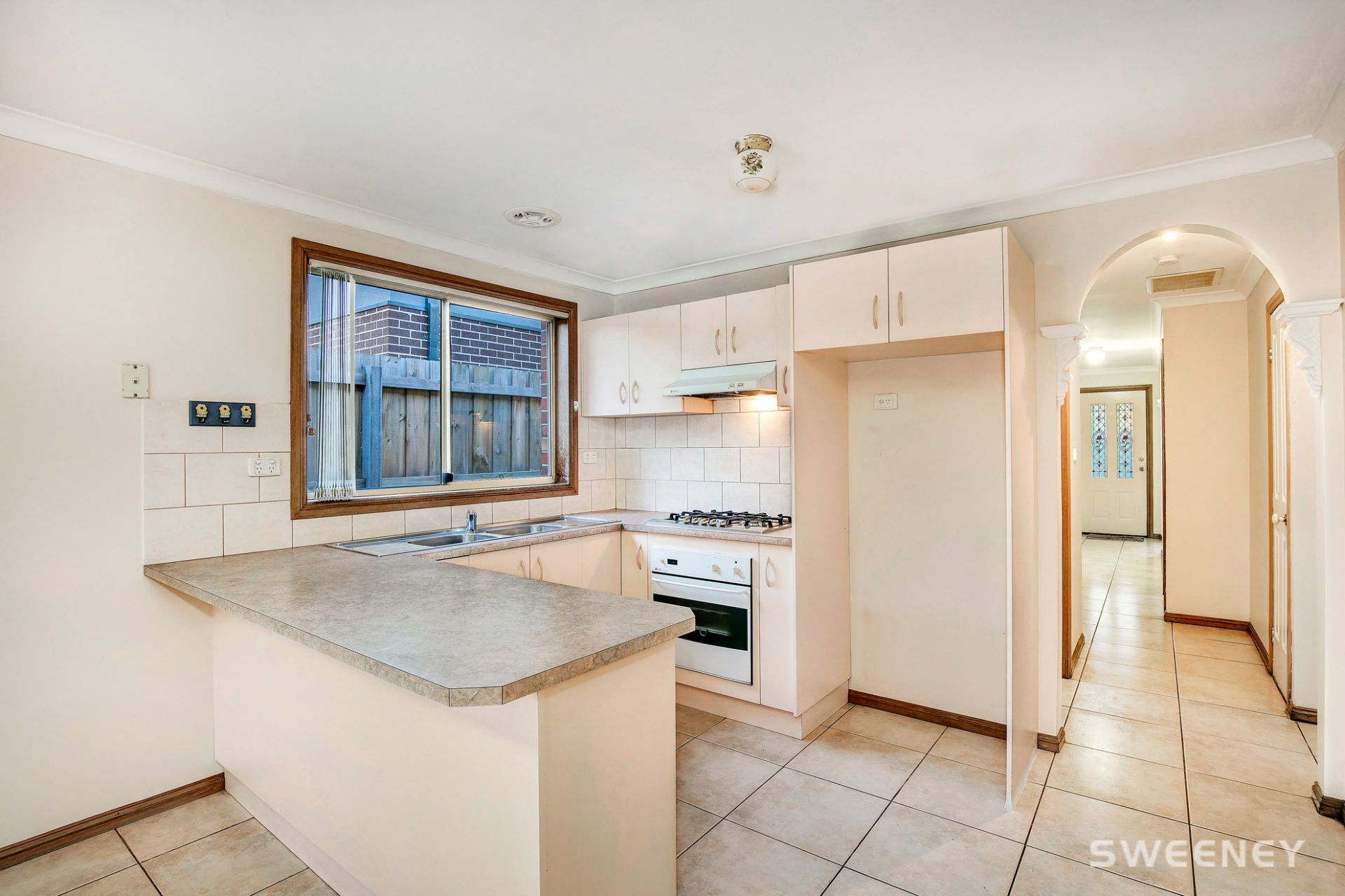 1/7 Ison Court, Altona Meadows - Thumbnail 4
