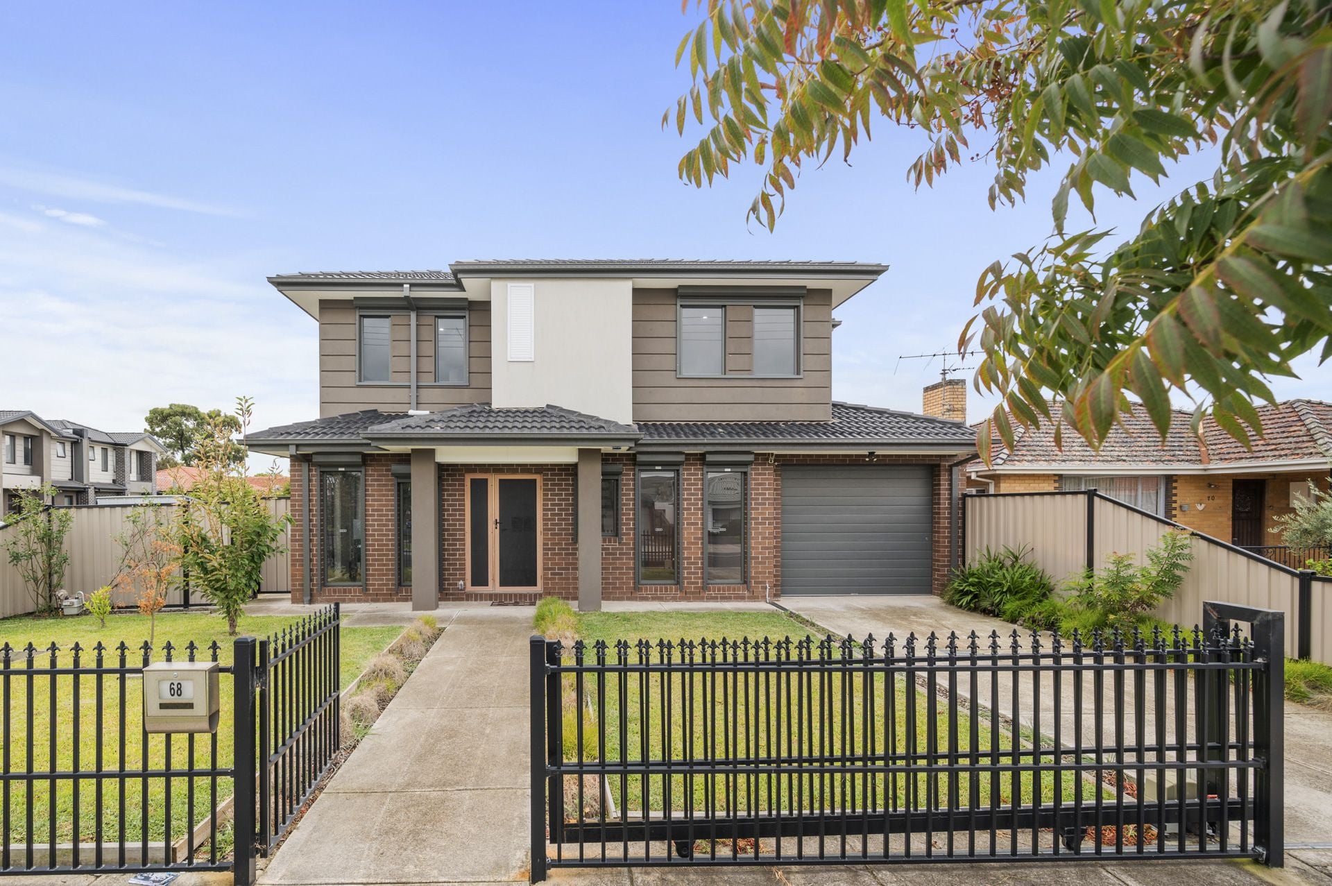 LOW MAINTENANCE LIVING IN A GREAT LOCATION