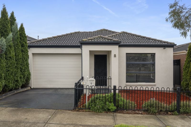 8 Lunan Road, Mernda