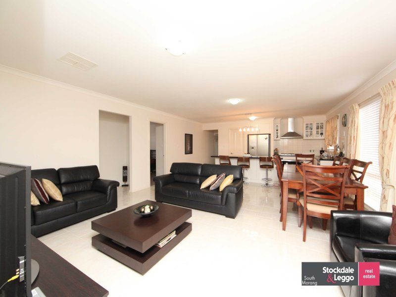 16 Tuross Crescent SOUTH MORANG, South Morang - Thumbnail 5