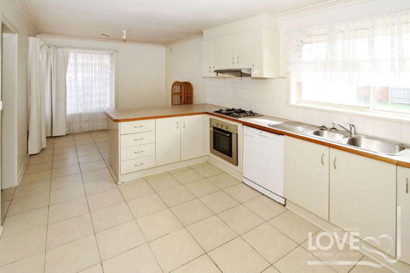 54 Robert Street, Lalor