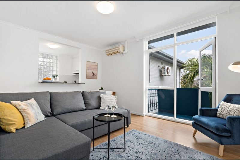 27/180 Barkly Street, St Kilda - Thumbnail 4