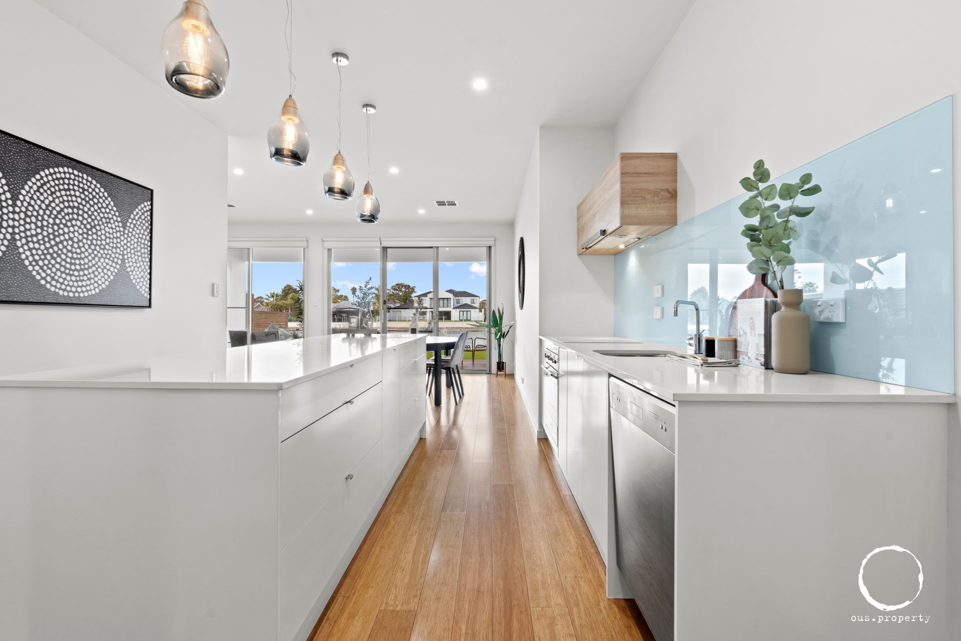 22 Newcombe Avenue, West Lakes Shore - Thumbnail 5