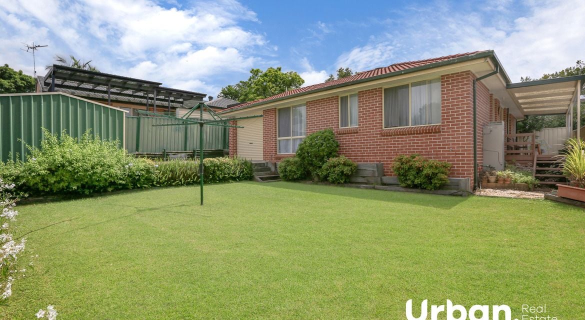 Glenmore Park 5 Poa Place