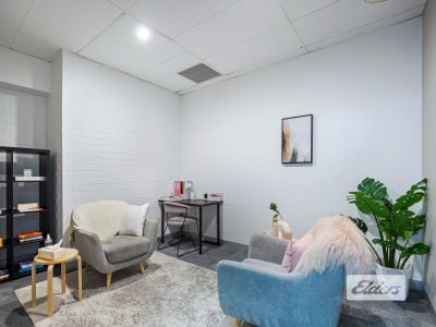 ENTRY LEVEL OFFICE ON LOGAN ROAD!