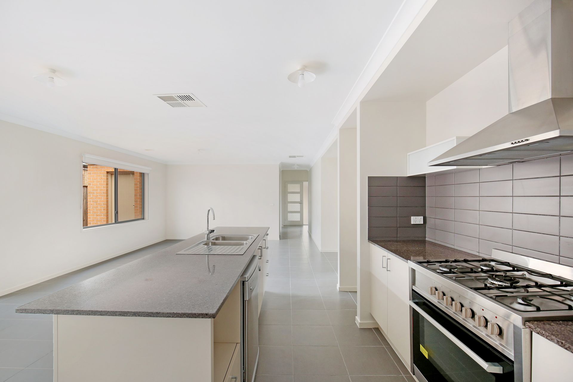 SPACIOUS FAMILY HOME!