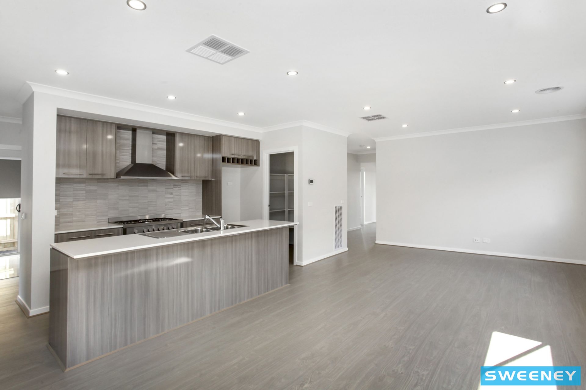 3 Lacebark Lane, Rockbank - Thumbnail 4