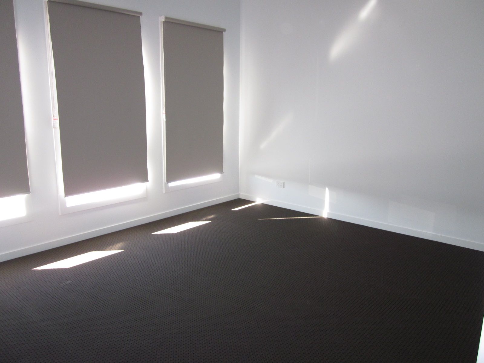 AFFORDABLE MODERN TOWNHOUSE
