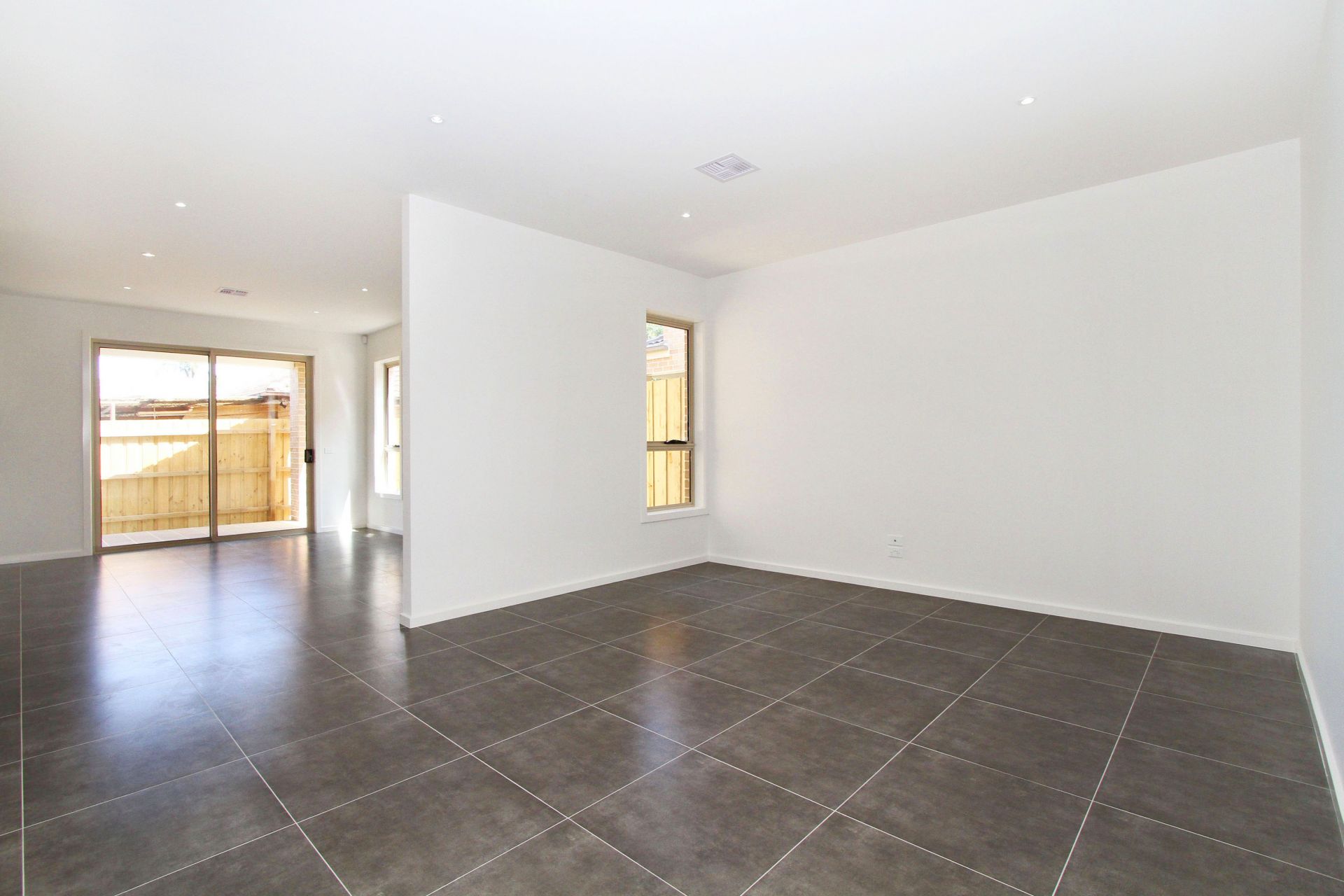 Stylish and Contemporary, Executive Living. Only 11kms From the City.