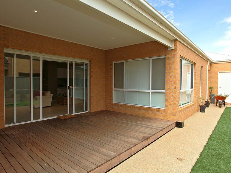 24 Salina Walk, Caroline Springs - Thumbnail 8