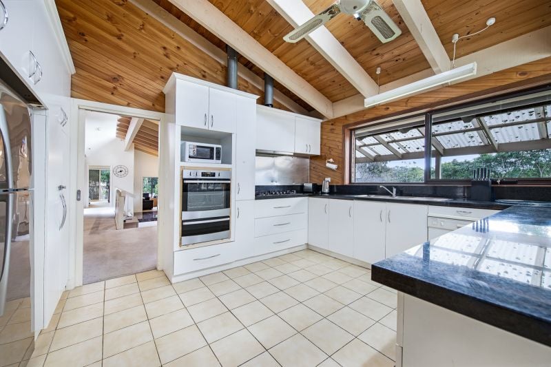 2 Tugan Place Ringwood North VIC, Ringwood North - Thumbnail 4