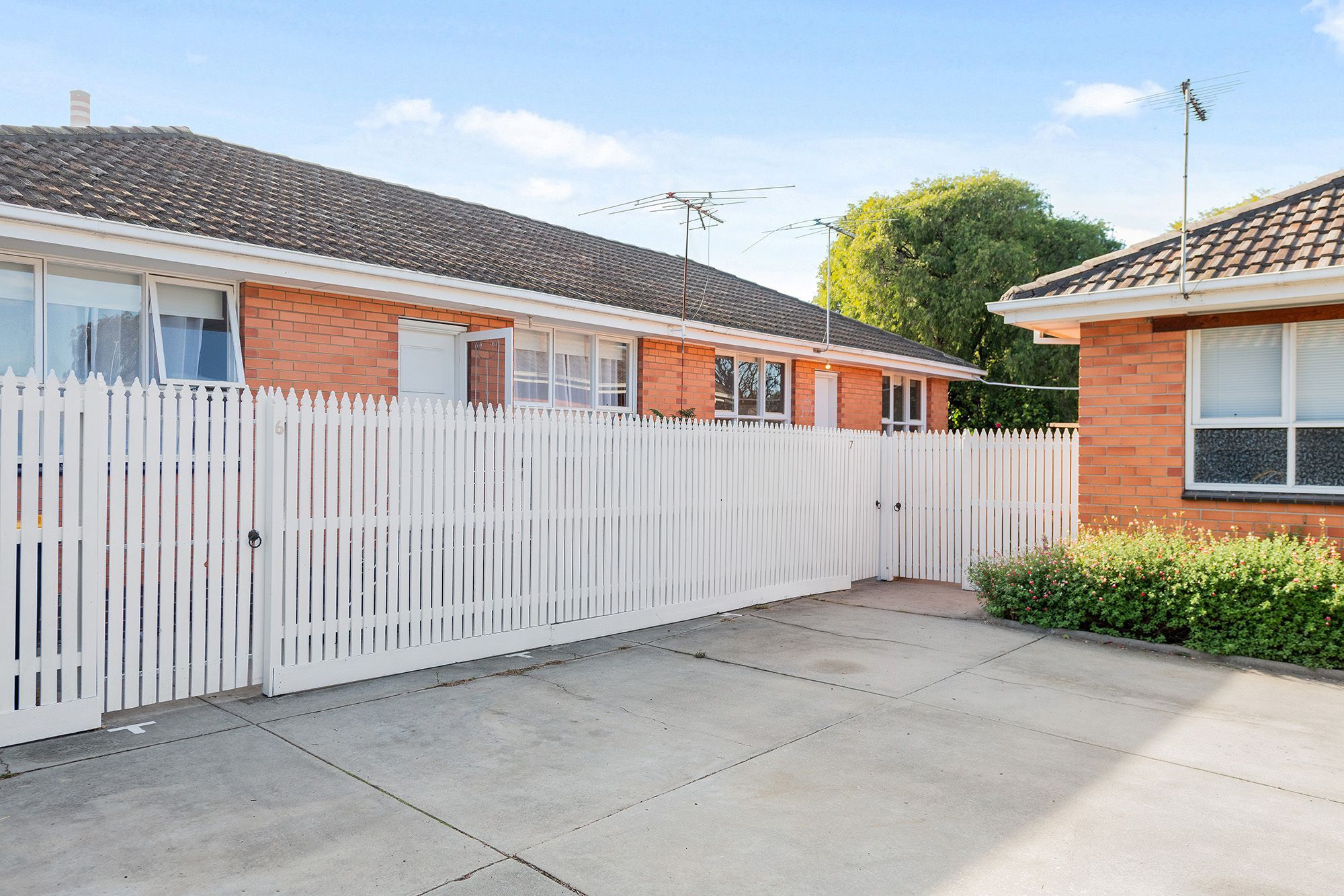 7/10 Peel Street Newport VIC, Newport - Thumbnail 2