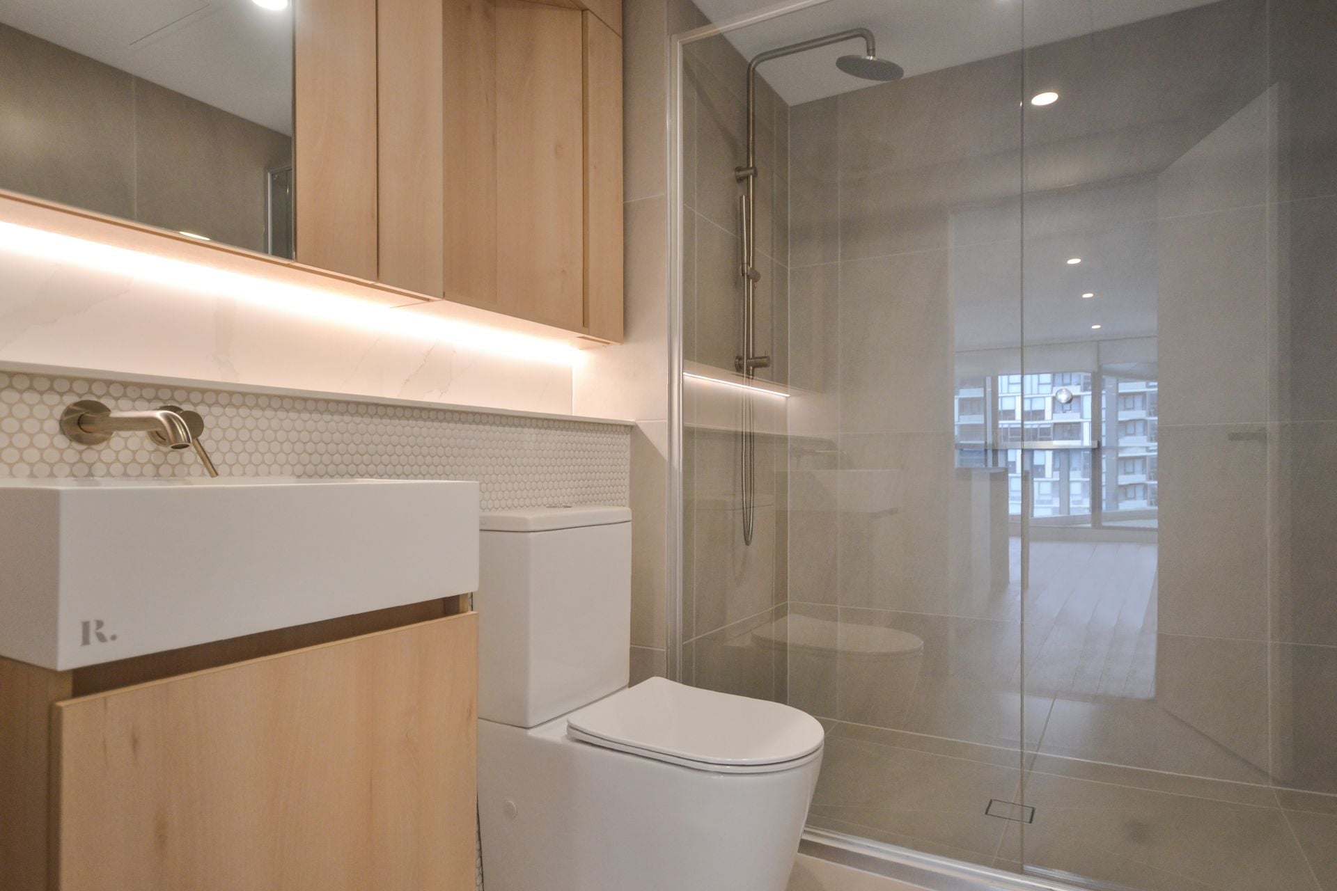 PREMIUM APARTMENT LIVING