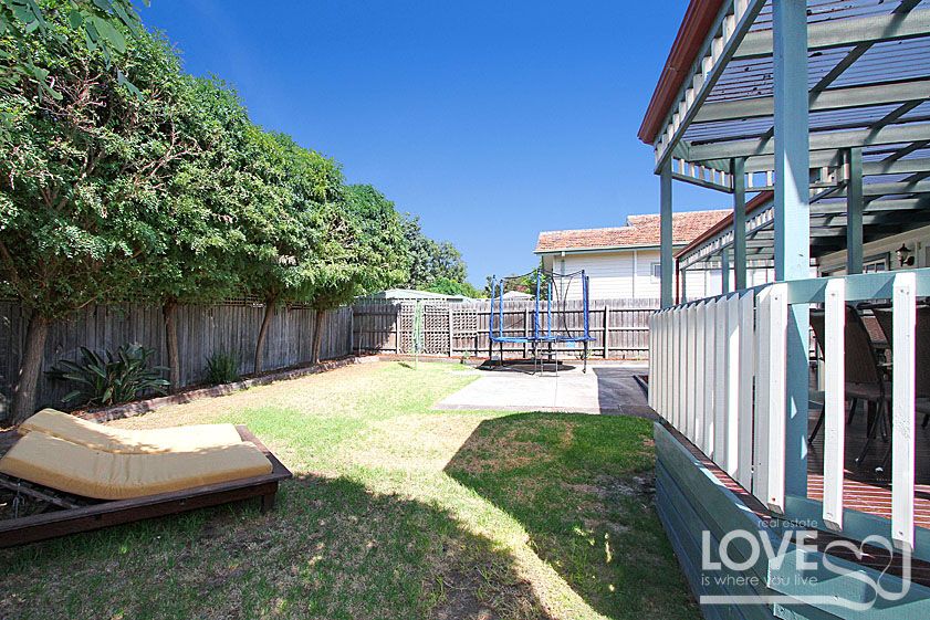 Grand Living In The Heart Of The Oakhill Estate