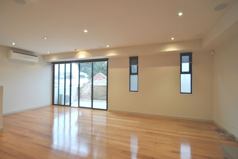 22 Woodstock Street, St Kilda East - Thumbnail 7