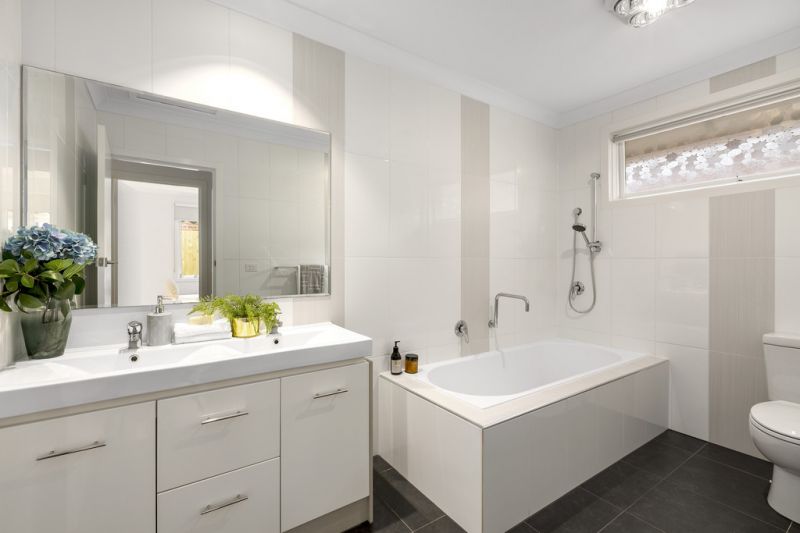 2/10 Van Ness Avenue, Glen Iris - Thumbnail 6