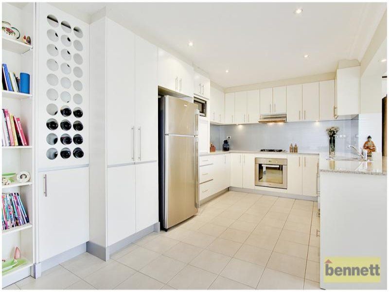 9 Ross Street, Windsor - Thumbnail 2