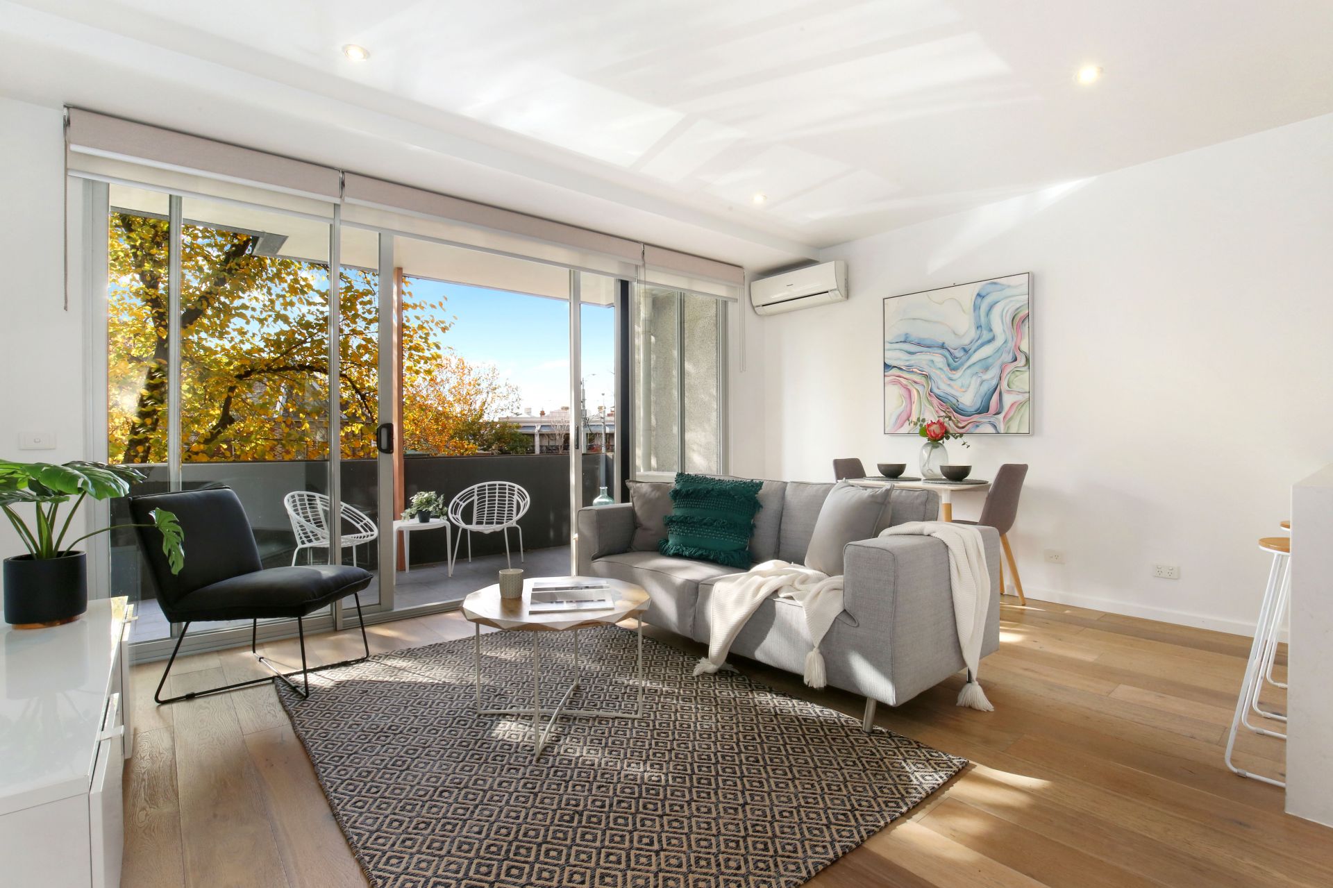 Quiet Location - 6 or 12 Month Lease